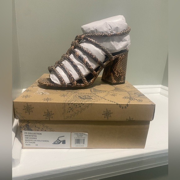 NWT FREE People Women’s Python Collette Sandal-size 8 - Picture 2 of 4